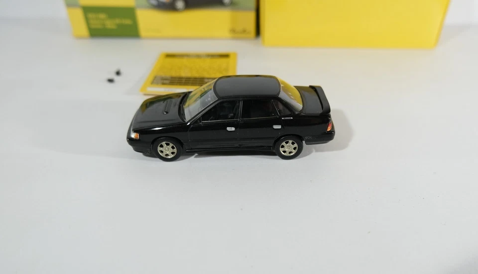 Черная модель автомобиля Corgi Vanguards VA11801 Subaru Legacy RS серии Turbo I 1:43 N2 - Изображение 4 из 4