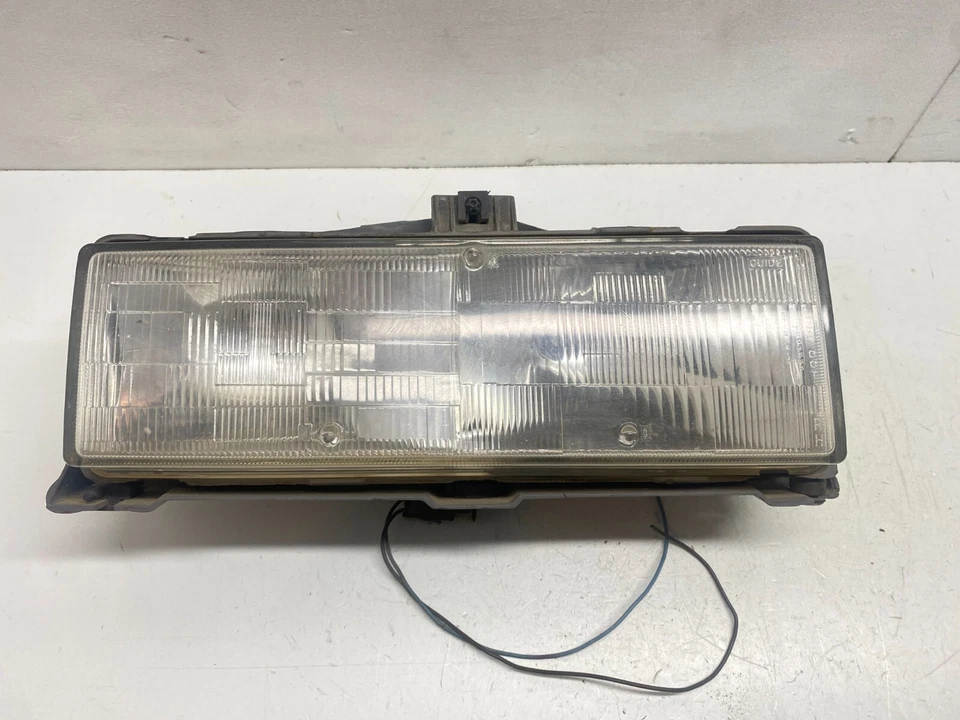 1987-1991 OLDSMOBILE OCHENTA Y OCHO 88 LADO DERECHO PASAJERO LÁMPARA OEM Foto 3 de 4