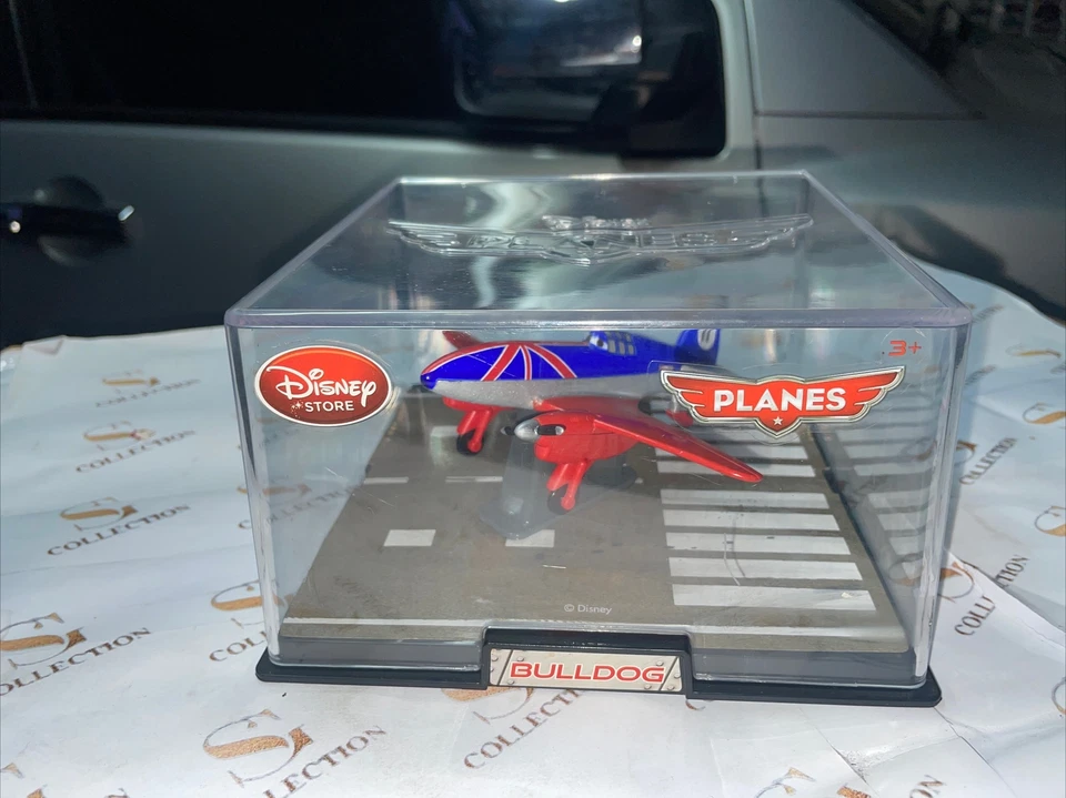 Disney Pixar Aviones Cars 2 Bulldog Diecast Disney Store Exclusivo NUEVO Foto 4 de 4
