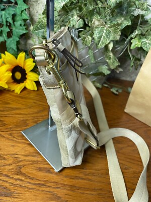 COACH KHAKI / GOLD SIGNATURE PATCHWORK SWINGPACK CROSSBODY BAG