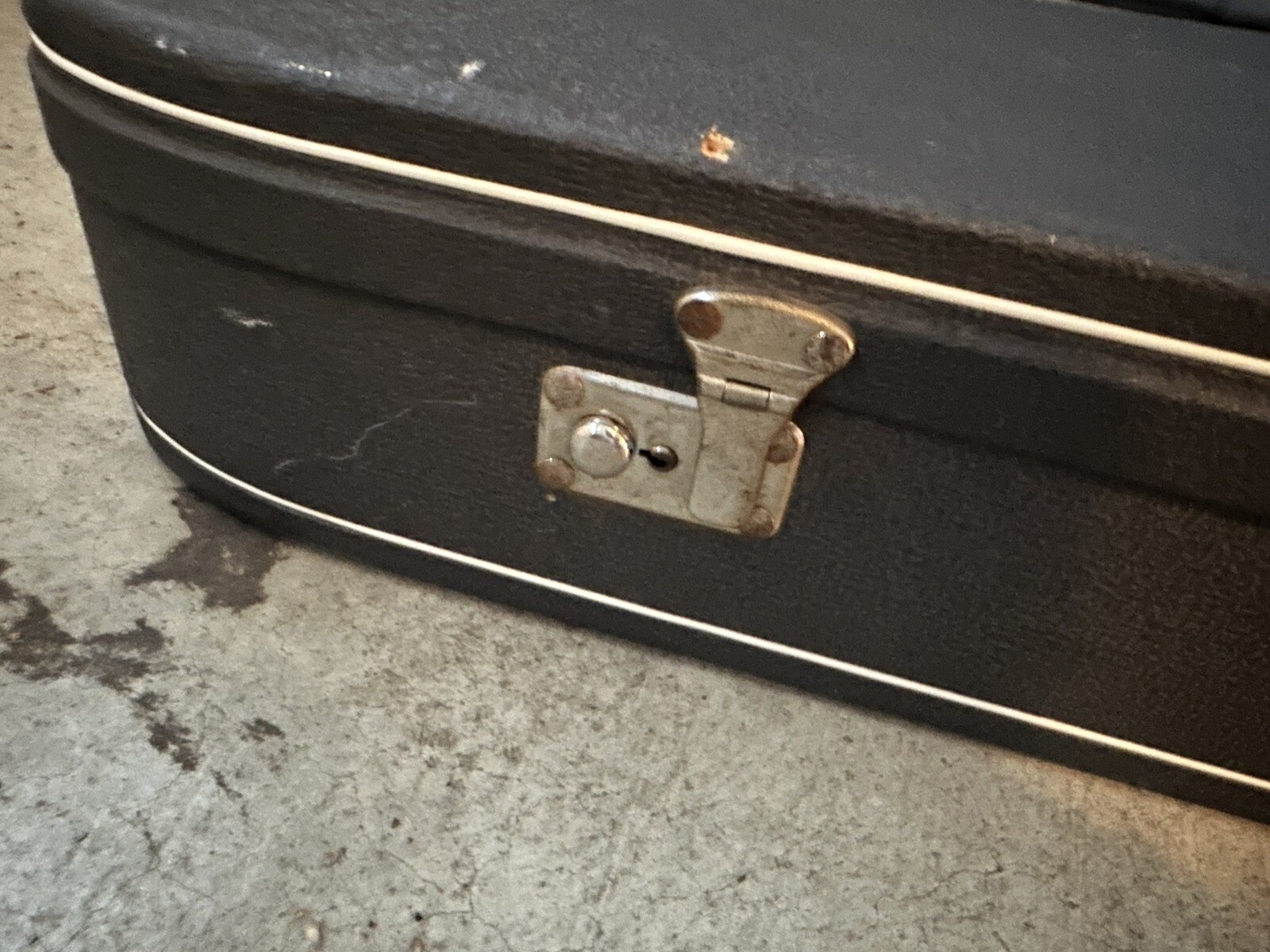 VOX teardrop electric guitar case, vintage 1960s, Italy, very good