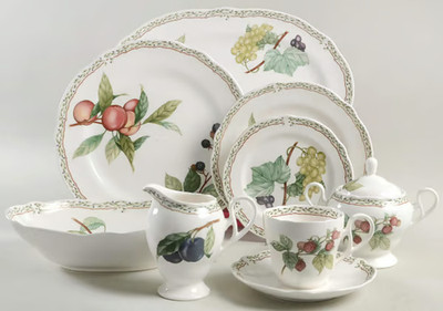 Vintage Noritake ''Royal Orchard'' dinnerware Replacement china pieces