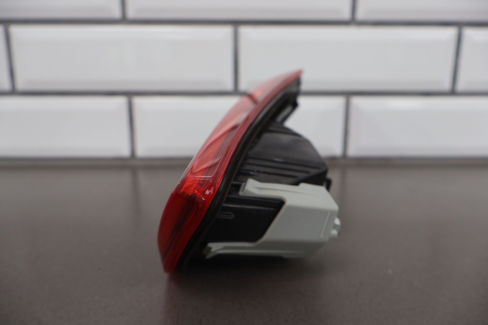 Maserati Ghibli 2014 Left Inner Tail light