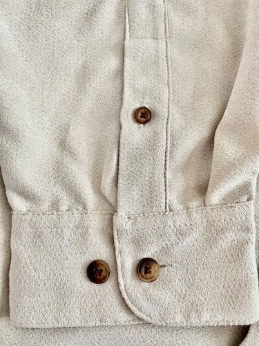 NWT CONSENSUS Luxury Faux Suede Shirt Sand Color LS Pockets Button Front Size L - Picture 4 of 5