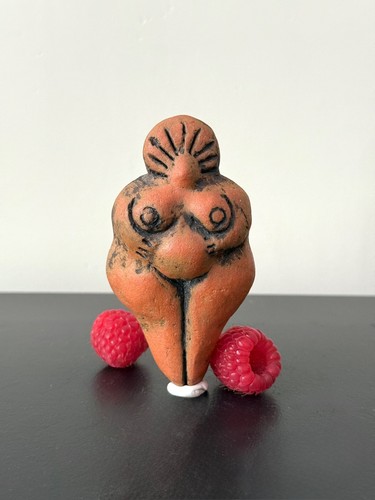 Crowned Paleolithic Fertility Figurine Venus of Willendorf Clay Reproduction
