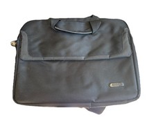 Solo Black Padded Laptop Computer Carrying Case Bag Tote Zippered Pockets