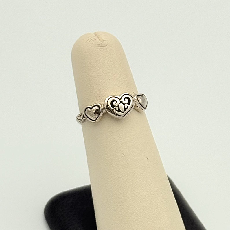 925 Sterling Silver Triple Heart Ring - Size 6