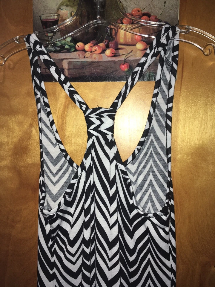 BODY CENTRAL Mujer’s S MAXI Vestido Largo Blanco y Negro Cebra Rayas Espalda Corredora Foto 3 de 4