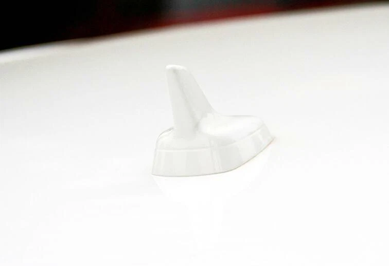 Cubierta de receptor de antena de aleta de tiburón blanco ABS para Audi Q7 2016 2017-2018 2019 Foto 3 de 4