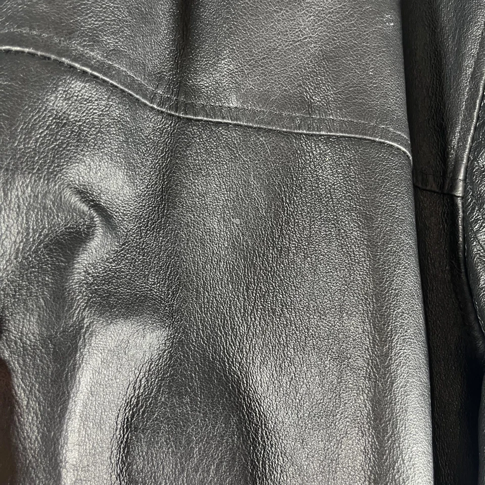 Jaqueta Covington Masculina Tamanho XL Couro Preto Zíper Completo Casaco Roupa Externa Bolsos - Imagem 4 de 4