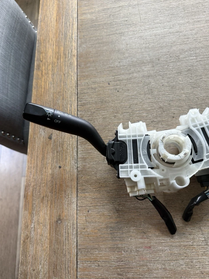 Interruptor combinado de intermitente y limpiaparabrisas Mazda 6 2004-2008 Foto 3 de 4