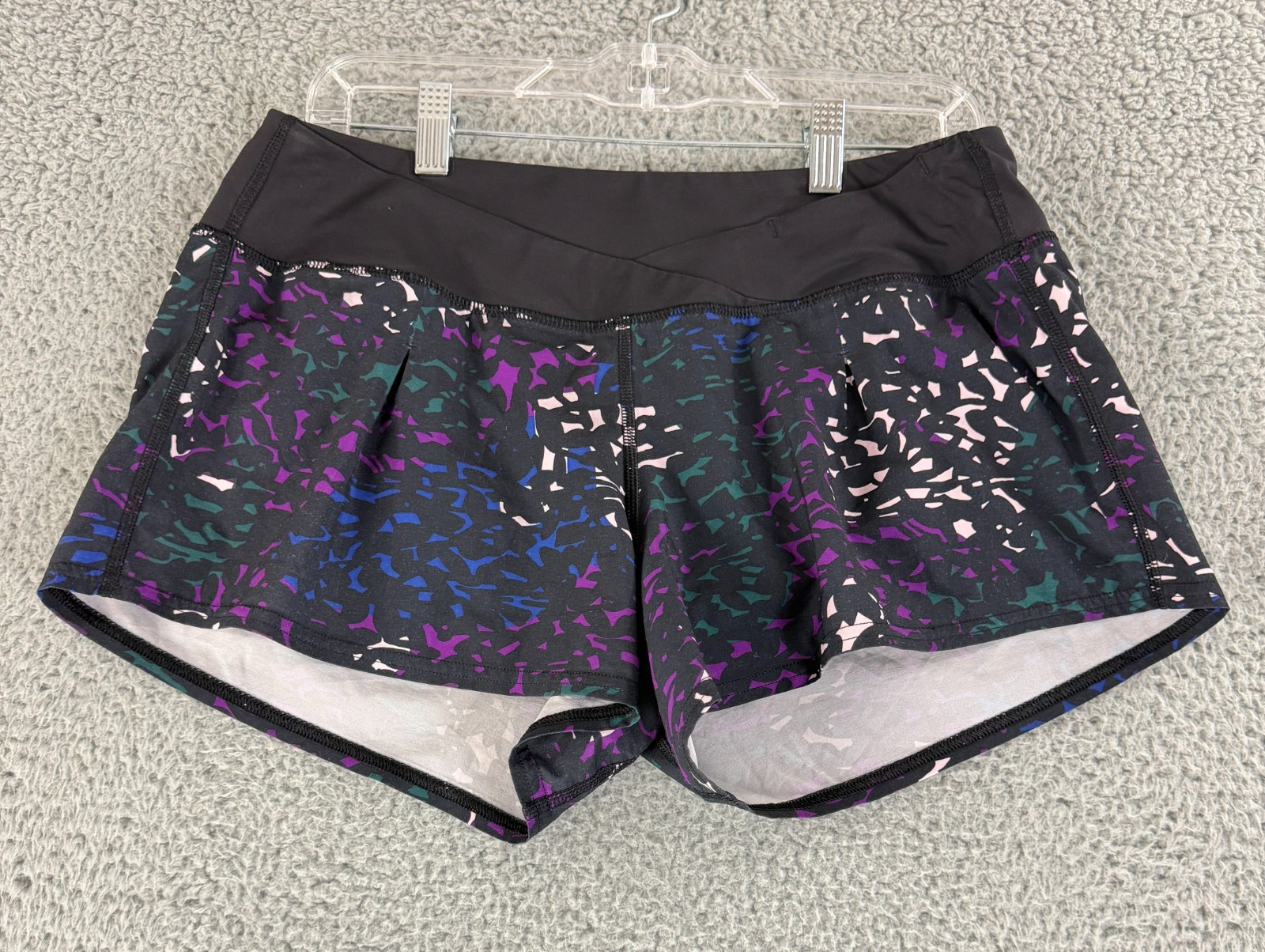 Lululemon Speed Up Shorts Womens Size 8 Black Running Athletic Gym Sporty