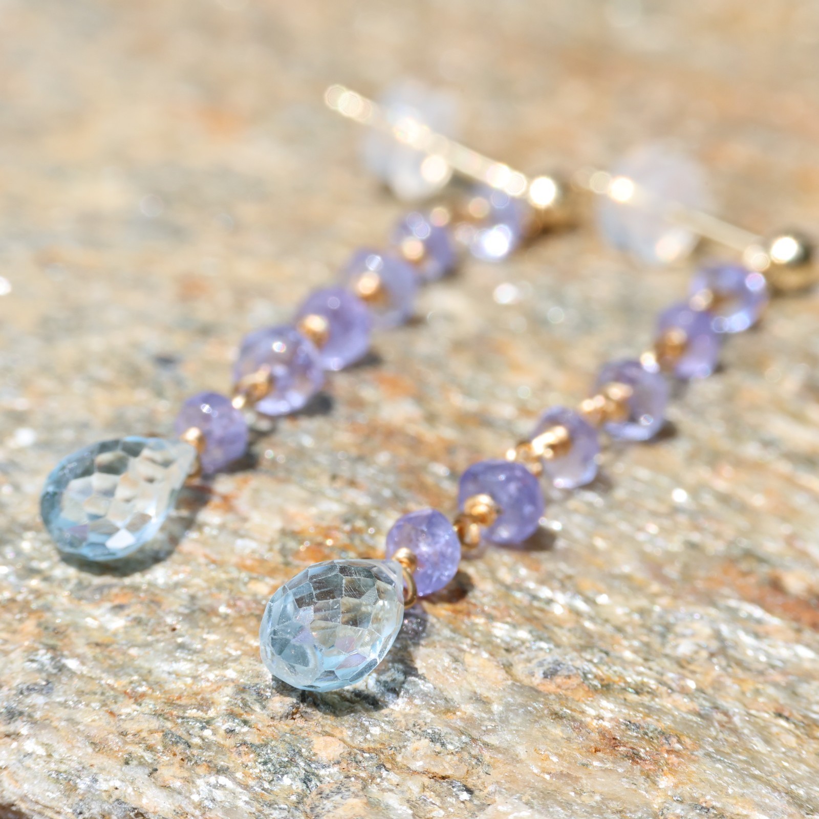 Boucles d'oreilles Tanzanite Topaze Bleue : Éclat Durable et Argent Hypoallergénique pour Femme