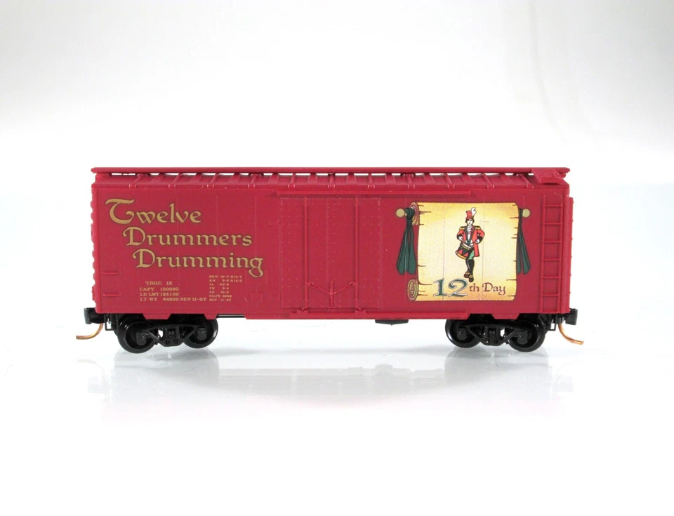 N Scale **TWELVE DRUMMERS DRUMMING** 12 Days Christmas Car Micro Trains 02100512 - Image 2 of 4