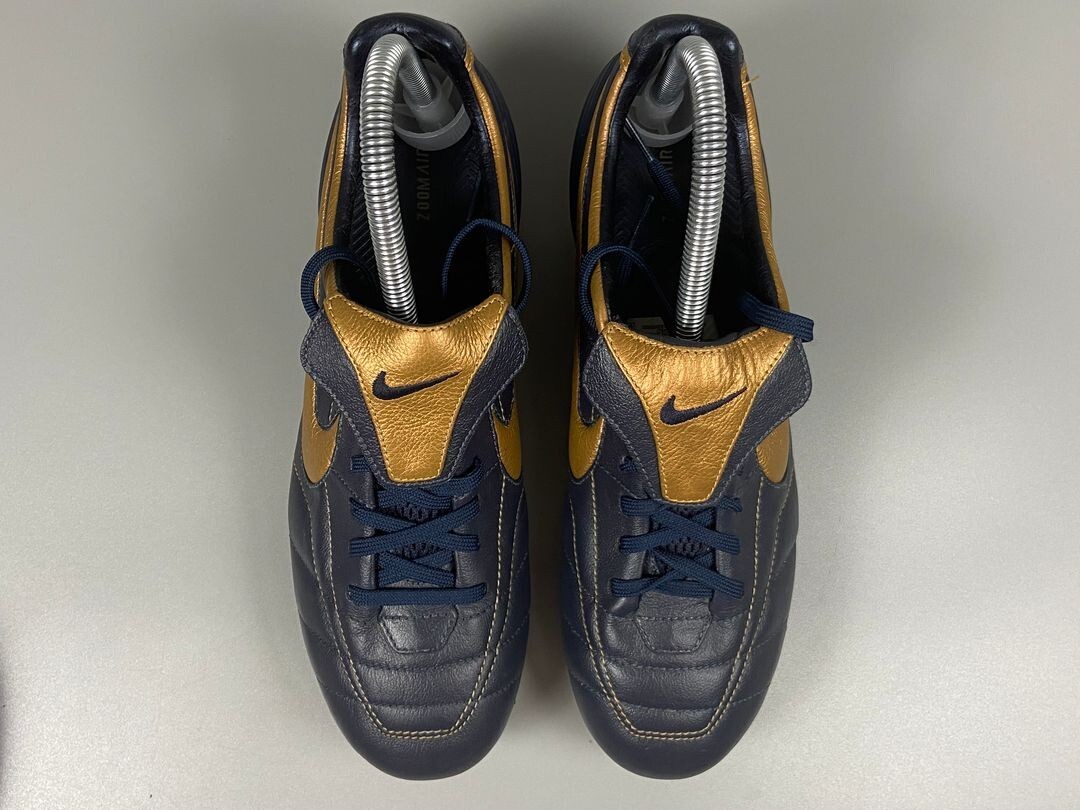 Made in Bosnia Nike Tiempo Air Legend SG US 7.5 soccer Made in Bosnia Nike Tiempo Air Legend SG US 7.5 soccer