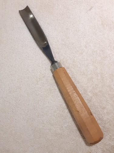 Vintage Taylor Wood Carving Gouge Chisel #7 3/4" Cut 10 1/2" Long