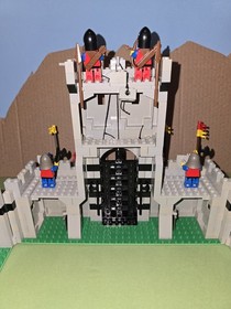 LEGO Castle 6080 King's Castle 100% Complete w/ Instructions