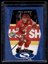1998-99 UD Choice StarQuest Blue Steve Yzerman #SQ18 Detroit Red Wings