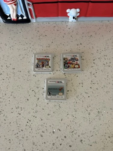 Nintendo 3DS Mario Game Bundle