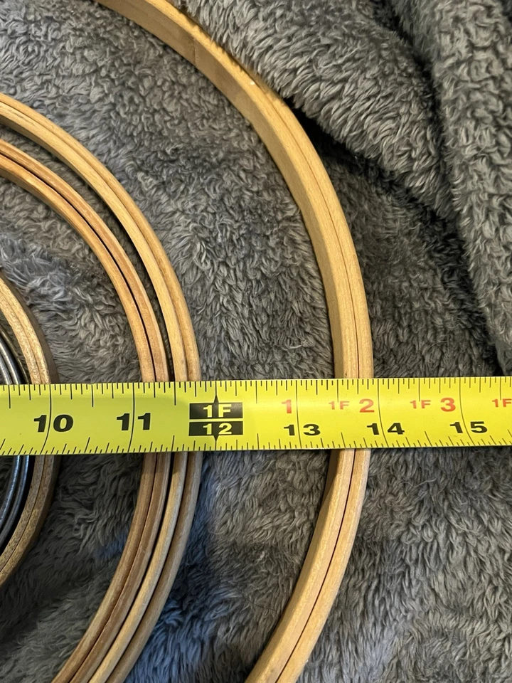 LOT of 4 Wood 1 Metal Embroidery Hoops. Some Vintage In Lot! - Image 3 of 4