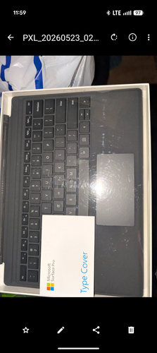 Clavier Microsoft Surface Pro Type Cover 1725 NEUF - Noir - Photo 2 sur 2