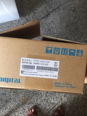 1pcs Brand New Ones with in box Pro-Face ST401-AG41-24V Touch Screen #yr