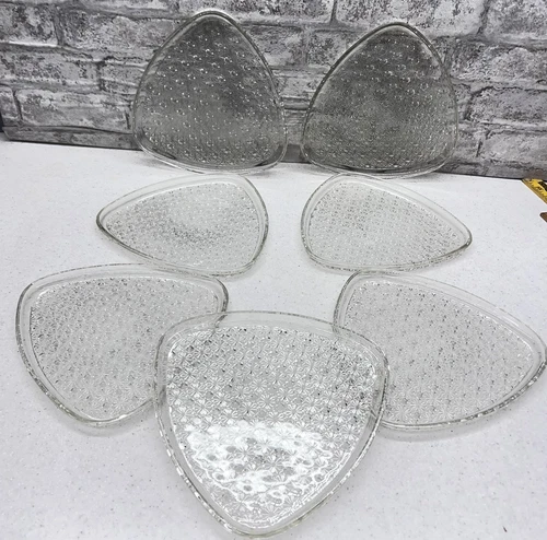 Vtg Anchor Hocking Clear Daisy and Button Triangle snack plates 1960s Set of 7
