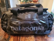 Patagonia Black Hole Duffel Bag 49335FA12 EUC Black w/ Custom Logo CLEAN