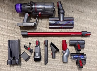 Dyson V11 Animal+ SV14 Cordless Stick Vacuum Cleaner with 8 Tools Dyson V11 Animal+ SV14 Cordless Stick Vacuum Cleaner with 8 Tools