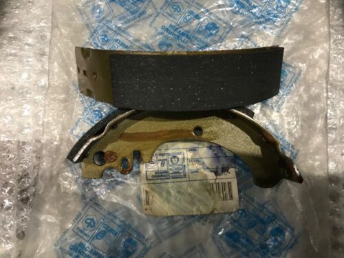 Genuine piaggio ape brake shoes brake jaw part number 414131 new old stock - Picture 4 of 5