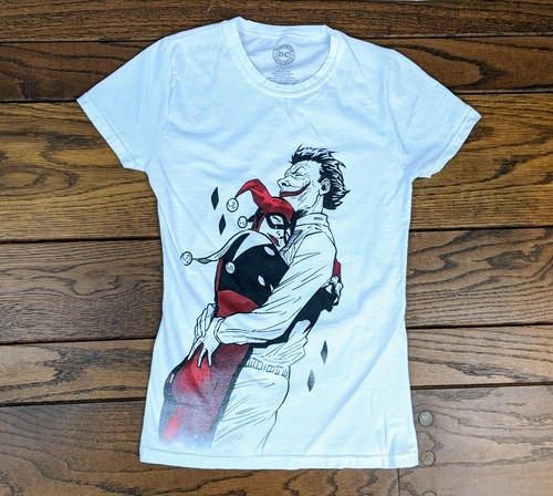 DC Comics Joker \u0026 Harley Quinn Hug T 