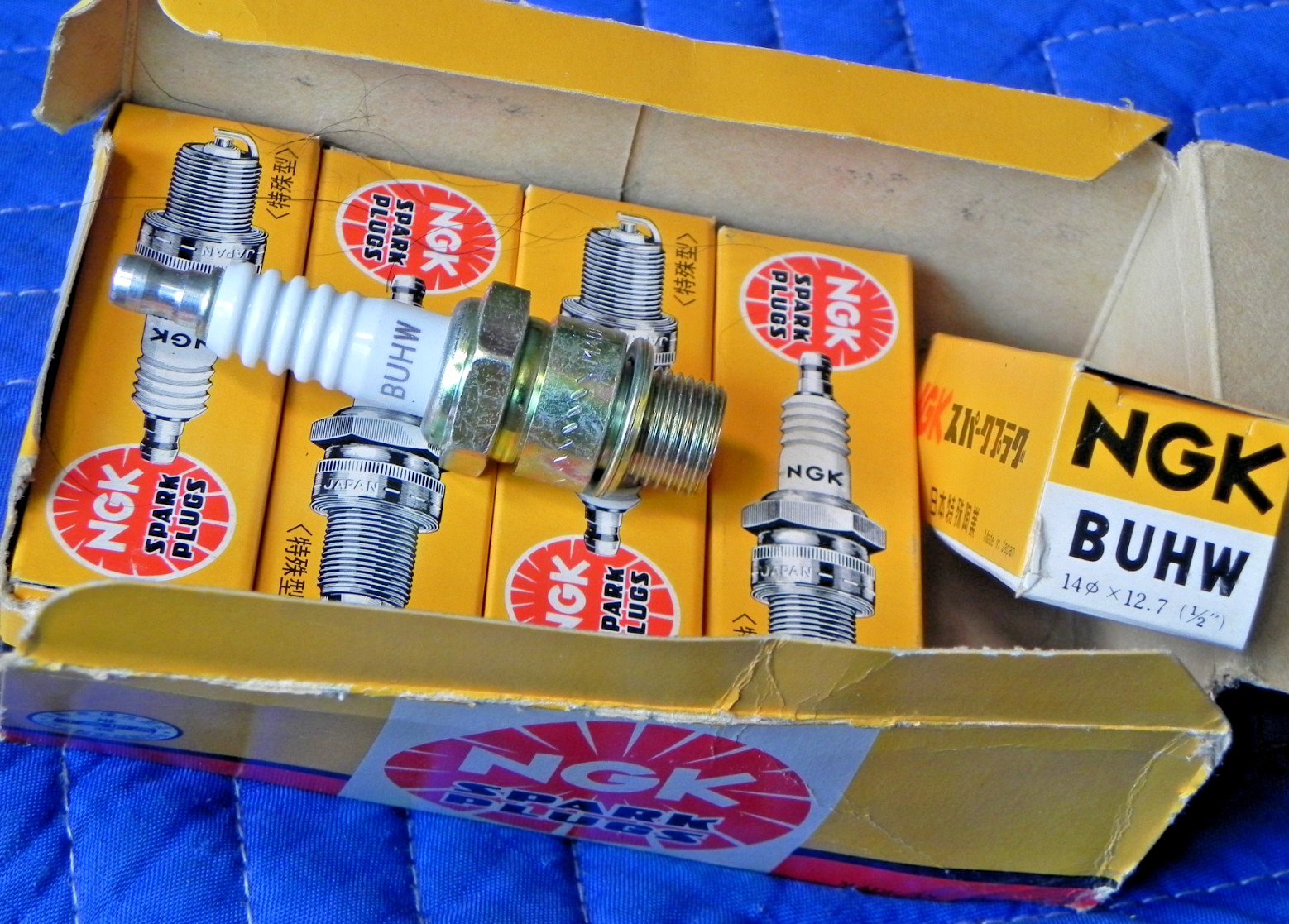 ORIGINAL BOX - FIVE NGK Spark Plugs BUHW, New Old Stock - NOS