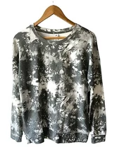 90 Degree By Reflex Size M Gray and White Stretch Cloud Tie Dyed Long Sleeve Top