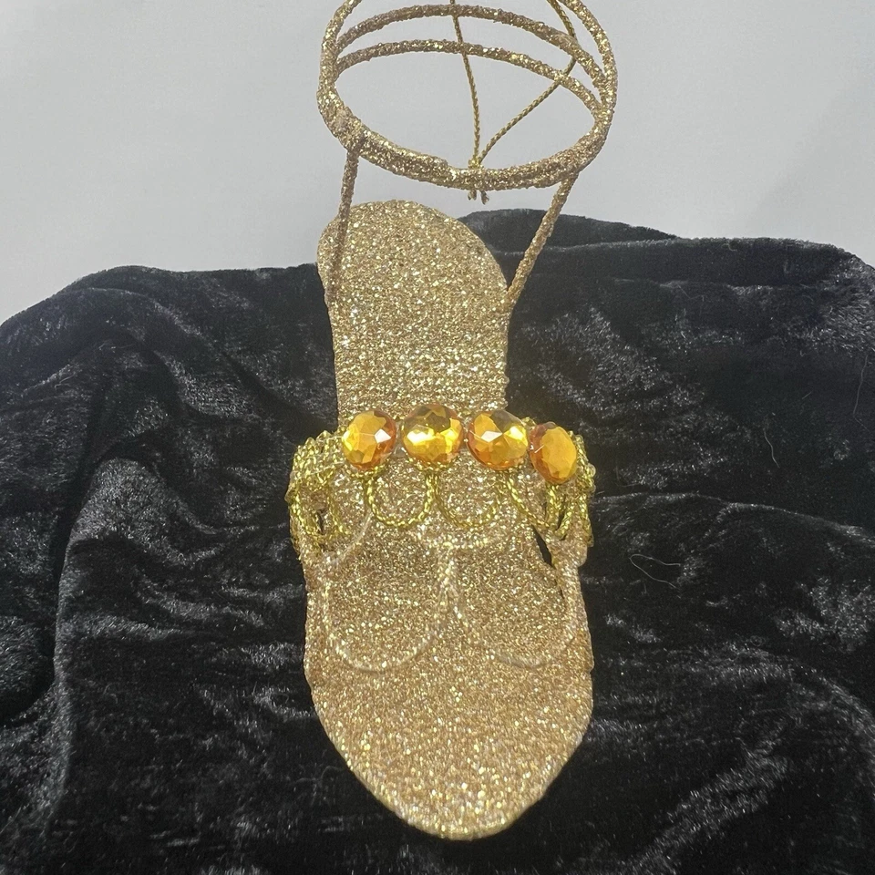 Sandalia Pier 1 Tacón de Agujero Dorado Brillo Navidad Adorno Zapato Vacaciones Foto 2 de 4