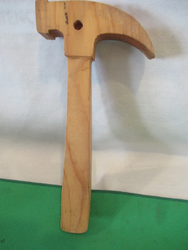 VINTAGE HANDMADE HONEY DO LIST WOOD CLOTHES PIN HOLDER GAG GIFT - Image 4 of 4