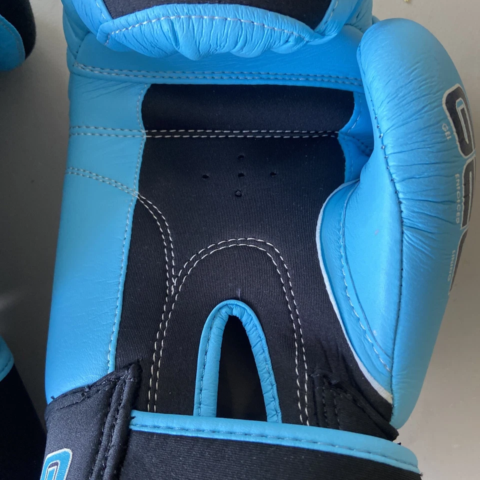 Title Boxing Pink Black Leather Gel Enforced Lining Comfort Fit Gloves Adult M - Image 3 of 4