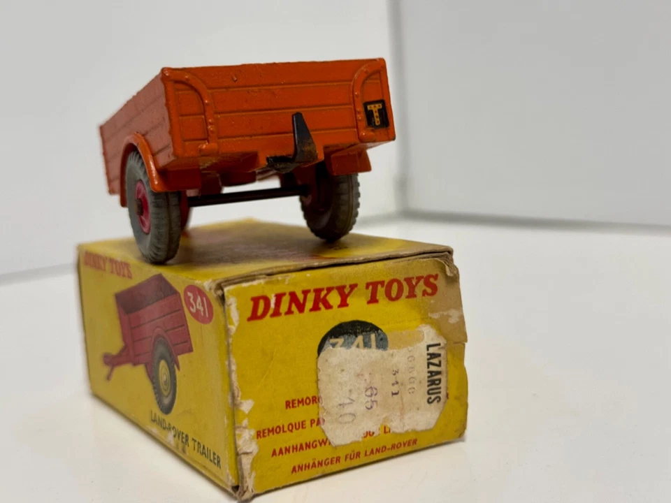 MECCANO LTD. DINKY TOYS LAND ROVER TRUCK AND TRAILER #340 #341 UNRESTORED MINT - Image 4 of 4