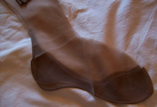 Vintage DUPONT NYLON 51 gauge-15 Denier HOSIERY STOCKINGS-SIZE 8 1/2 NOS