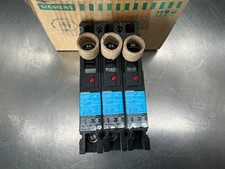 (3) Siemens ED41B030 Circuit Breaker 1-Pole, 30a
