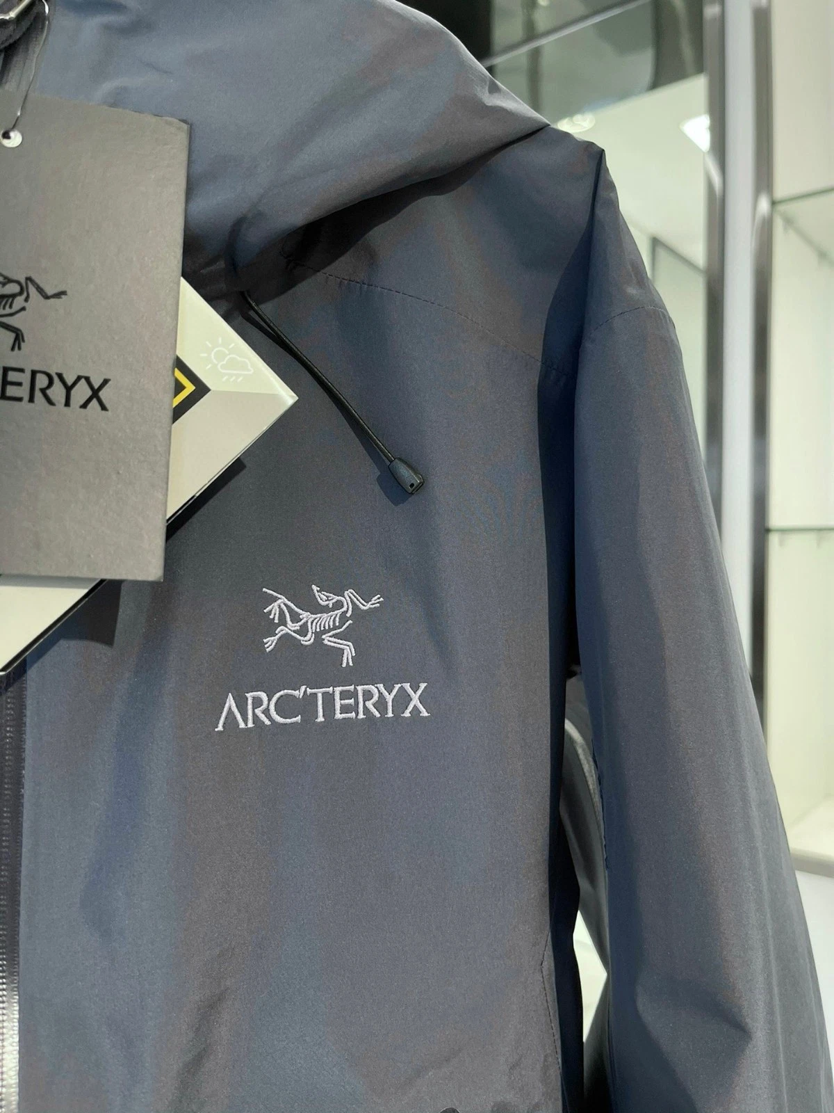 Fashion ARC Beta LT Coat Waterproof Camping Outdoor Blue Travel Jackets - product detail image 5