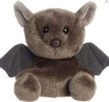 Palm Pals Luna Bat