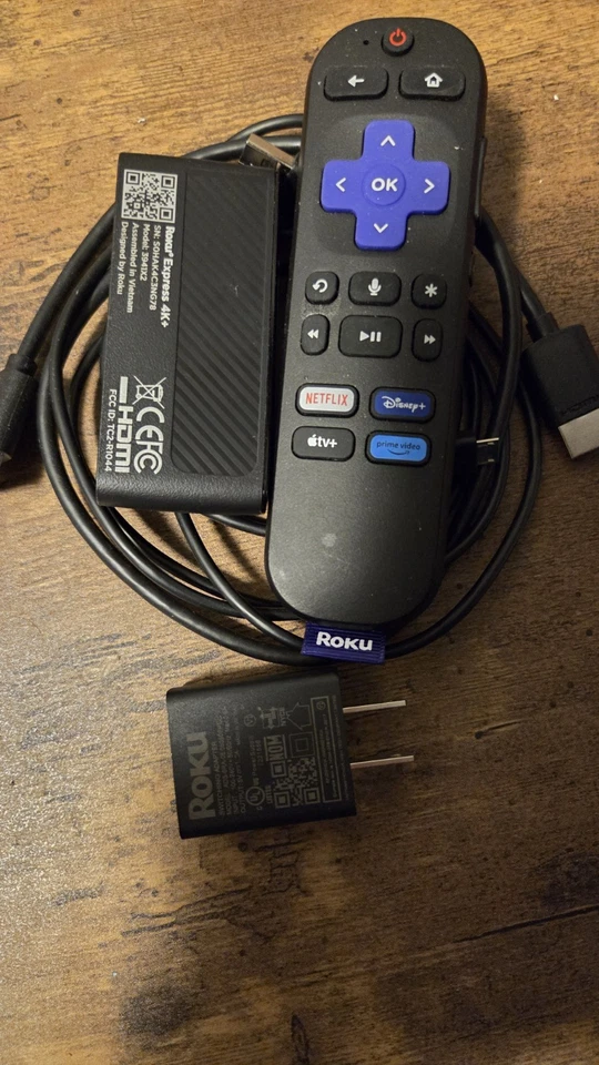 Roku Streaming Stick Plus.  Dispositivo de transmisión Roku 4K y HDR con control remoto por voz Foto 2 de 4