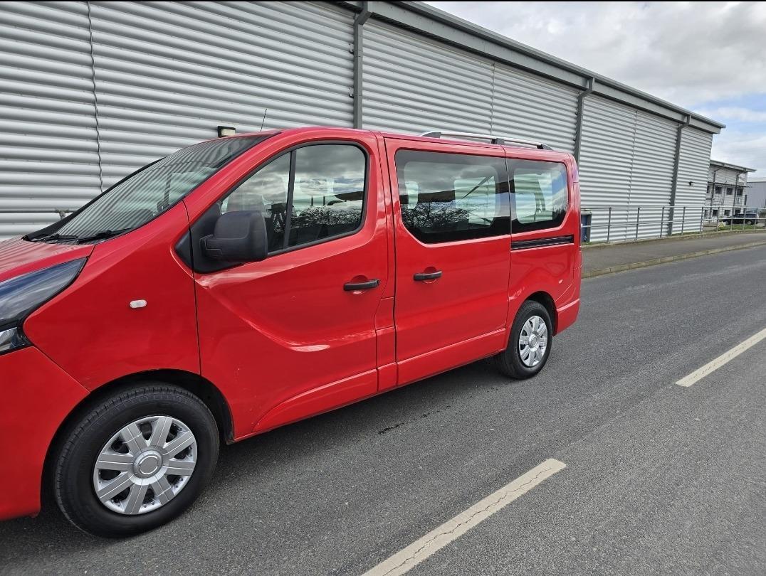 2015 15 reg vauxhall vivaro 2900 1.6CDTI H1 Combi 9 Seat minibus crew