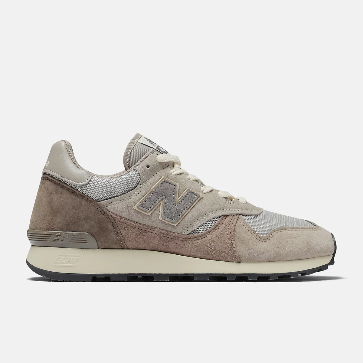 AURALEE × New Balance 475 \