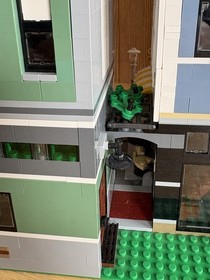 LEGO Assembly Square 10255 100% Complete & Instructions Creator Expert -mm