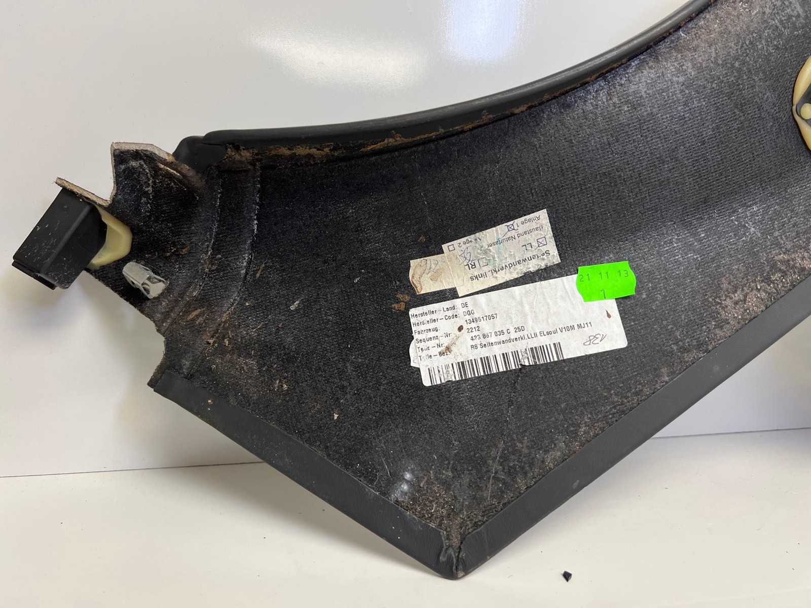 2014 AUDI R8 QUARTER TRIM PANEL LEFT DRIVER 423867035C 423 867 035 C