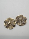 SAC Signed Sarah Coventry Clip On Earrings Gold Tone Sand Dollars Filigree  — photo 9