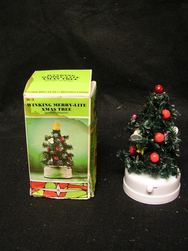 Vintage 1972 Working Battery Operated Blinking Chistmas Tree w/Original Box
