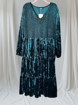 Bloomchic 2x 18-20 Green Velvet Holiday Smocked Top Tiered Dress NWT Plus Size