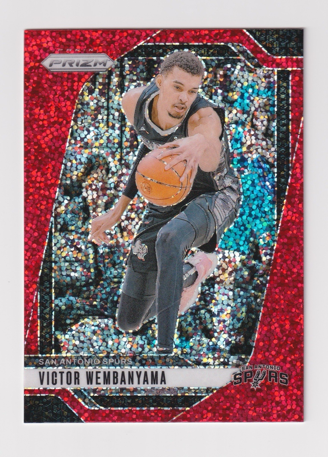 2024-25 Panini Prizm Basketball Victor Wembanyama Red Sparkle Prizm Spurs #172
